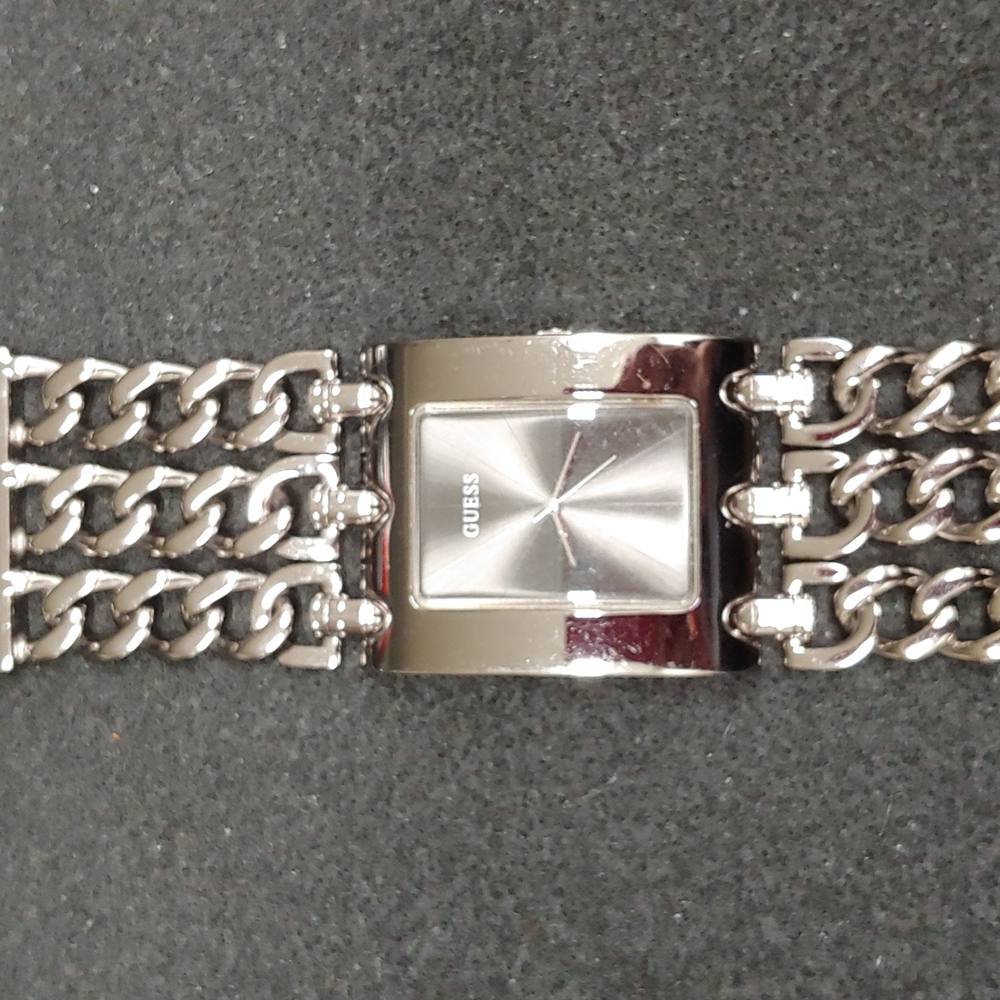 Guess Watch